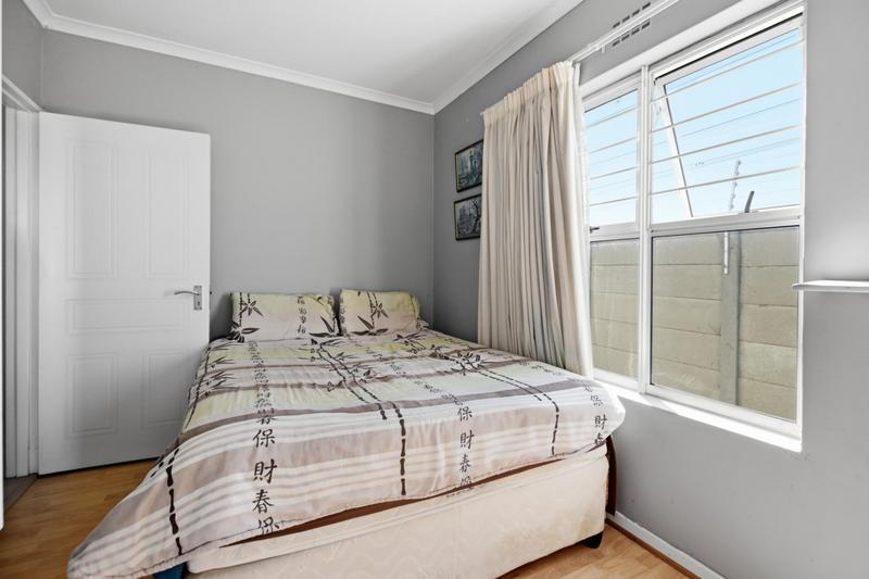 2 Bedroom Property for Sale in Sunningdale Western Cape